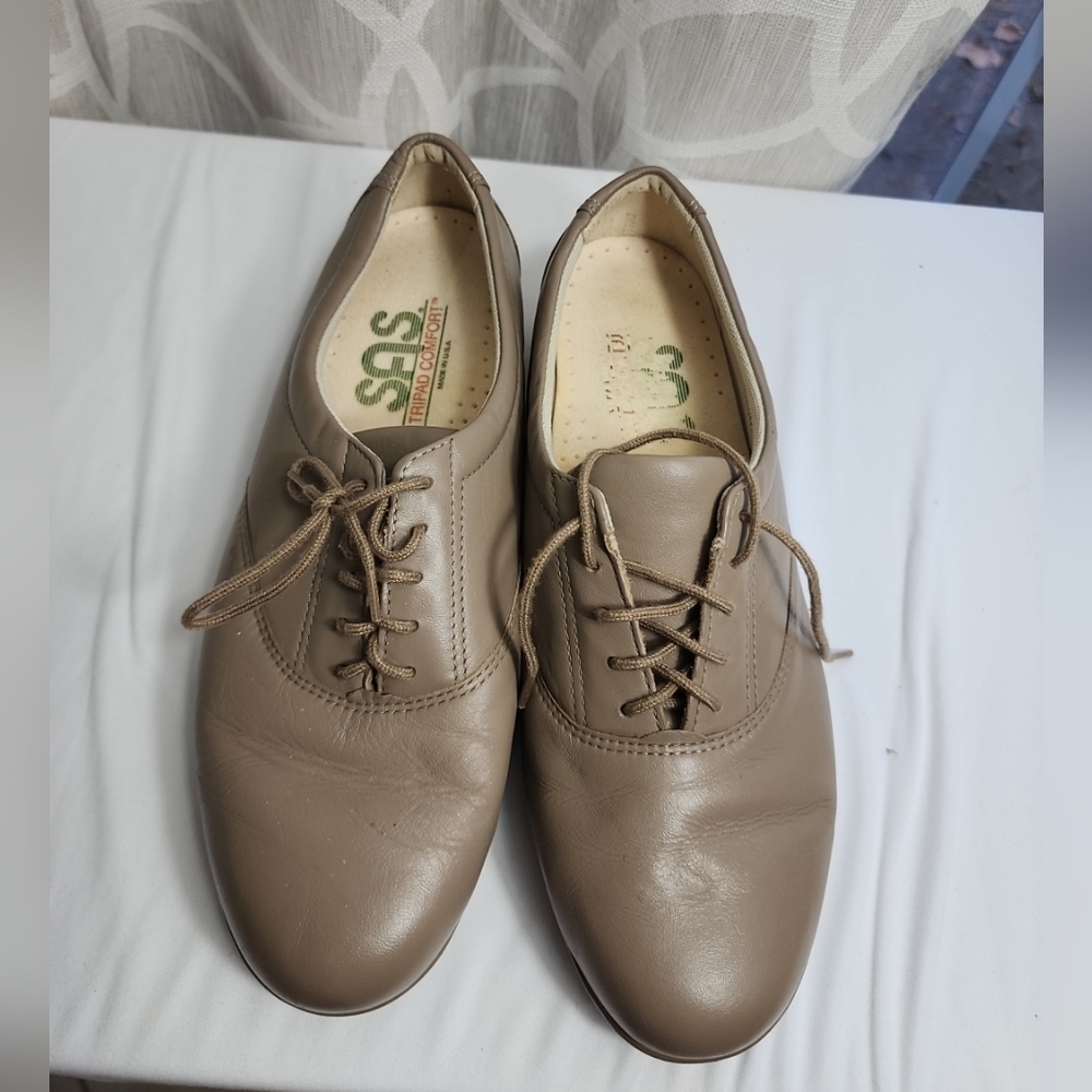 SAS Women's Tan Leather Shoes
